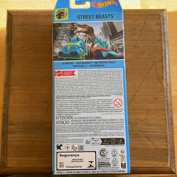Hot Wheels Street Beasts 5 Pack HLY77 2023 New! - Picture 7 of 9